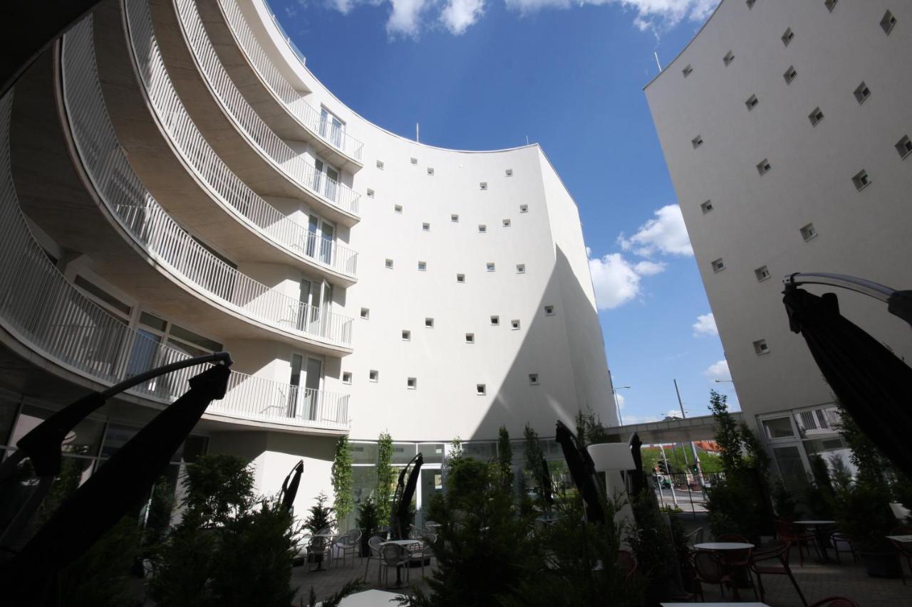 Parizs Garden Apartments Debrecen Dış mekan fotoğraf