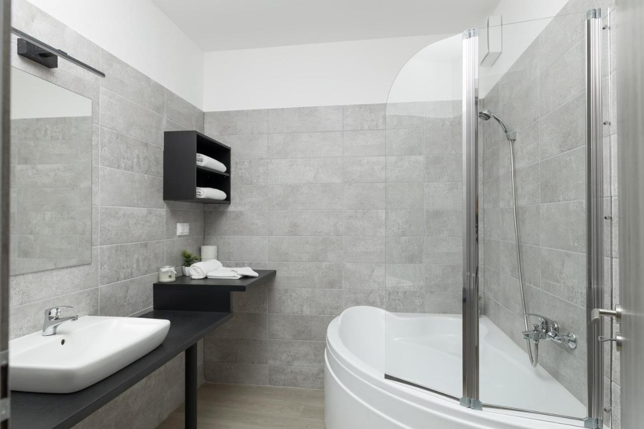 Parizs Garden Apartments Debrecen Dış mekan fotoğraf